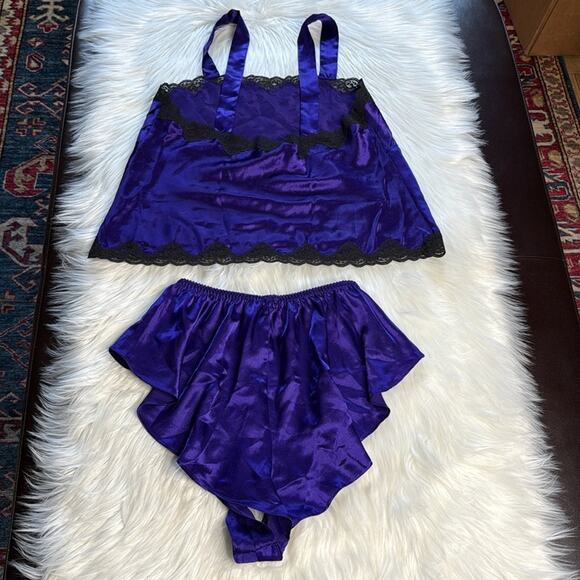 Victoria's Secret Vintage Purple Satin Pajama Shorts Set - Picture 5 of 7